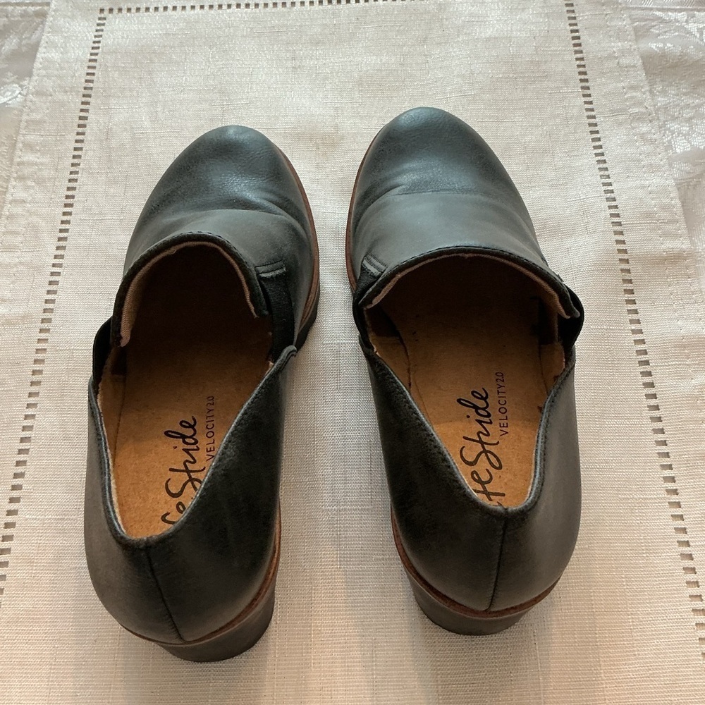 Life Stride Dark Gray Women’s Shoes - Picture 1 of 4